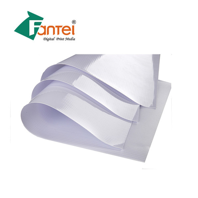 প্রলিপ্ত Pvc ব্যানার রোলস ফ্যাব্রিক 5903109090 1.02-5.0m 440-610g 50m/Rol